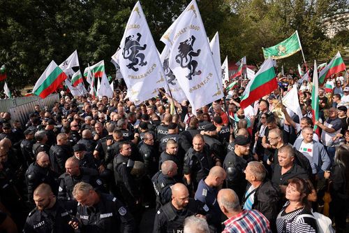 Người biểu tình Bulgaria đòi đóng cửa căn cứ NATO, phản đối chính sách thân phương Tây