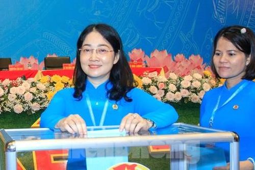 Bà Nguyễn Kim Loan tái đắc cử Chủ tịch LĐLĐ tỉnh Bình Dương