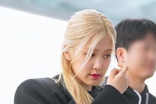Showbiz 23/9: Rosé xuất hiện sau tin 3 thành viên rời BlackPink