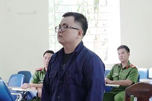 9 năm tù cho người dùng súng đồ chơi cướp tiền ở ngân hàng