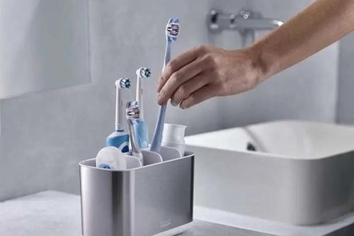 'Rước bệnh' vì thói quen để bàn chải đánh răng trong phòng tắm