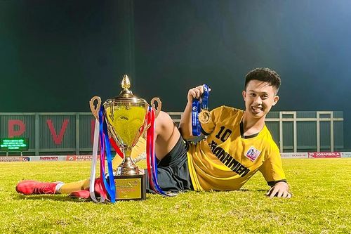Cầu thủ trẻ quê Hà Tĩnh thử việc tại La Liga?