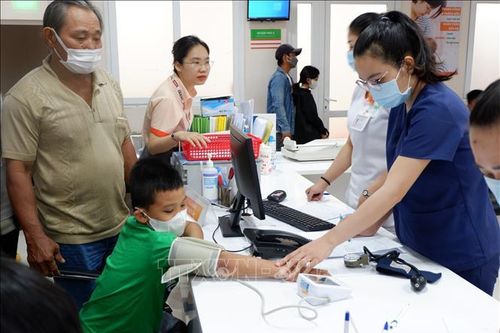 Tầm soát bệnh mãn tính thường gặp cho thanh thiếu niên có hoàn cảnh khó khăn