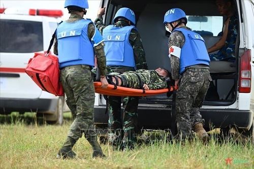 Hoàn thành mục tiêu về đánh giá năng lực cho quân nhân mũ nồi xanh