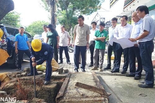 Chủ động khơi thông cửa thu, sớm khắc phục bất cập đối với hệ thống thoát nước đô thị