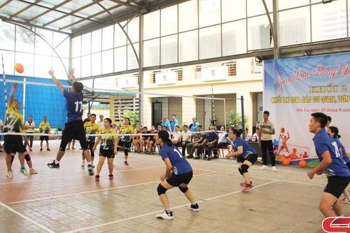 Giao lưu bóng chuyền hơi Khối 2 - Khối thi đua các cơ quan, đơn vị Trung ương
