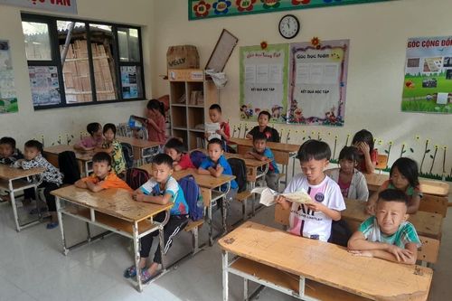 Đầu tư cơ sở hạ tầng thiết yếu tại vùng đồng bào dân tộc thiểu số
