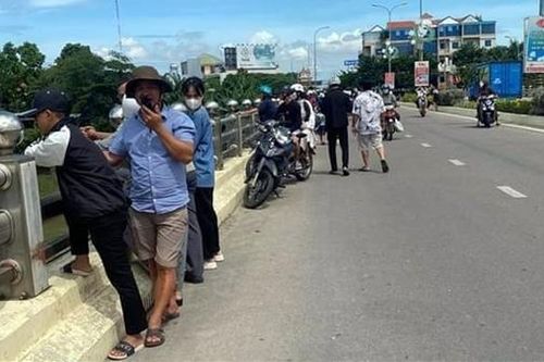 Tìm thấy thi thể nam thanh niên gieo mình xuống sông Vu Gia
