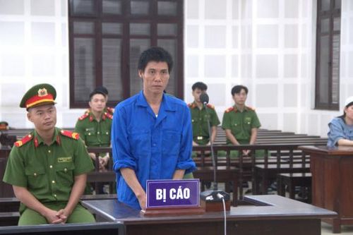 Lĩnh án chung thân vì đâm chết người hát karaoke trong dãy trọ