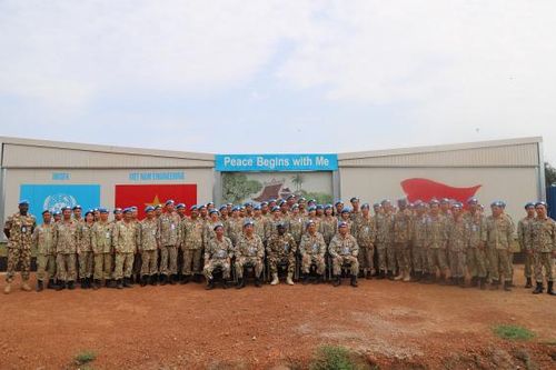 Tư lệnh Phái bộ UNISFA ấn tượng với hoạt động của Đội Công binh GGHB Việt Nam
