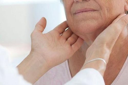 Bướu cổ khi nào cần phẫu thuật?