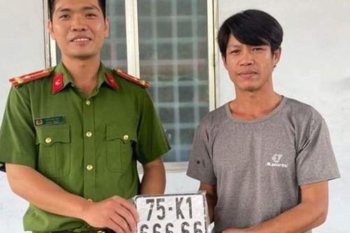Người đàn ông bất ngờ bấm trúng biển số xe ngũ quý 6