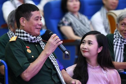 Gửi lời tri ân thương binh nặng toàn quốc qua 'Ánh lửa từ trái tim'