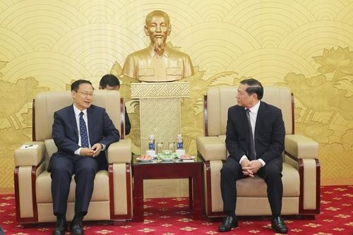 Tăng cường phối hợp tuyên truyền quan hệ đặc biệt Việt Nam-Trung Quốc