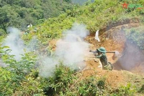 Hoàn thành diễn tập chiến thuật vòng tổng hợp cấp tiểu đoàn, bắn chiến đấu cấp đại đội