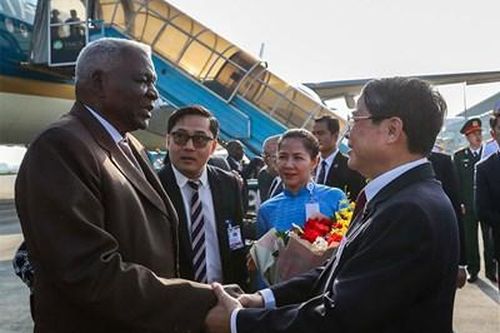 Chủ tịch Quốc hội Cuba thăm Việt Nam