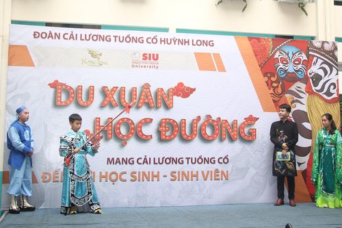 Hun đúc tình yêu cải lương