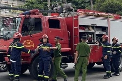 Cứu nạn thành công 7 người trong vụ sập nhà dân tại TP. Hồ Chí Minh