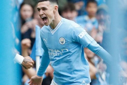 Bị đuổi người ở hiệp 2, Man City vẫn nhẹ nhàng có 3 điểm