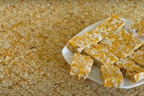Bánh cáy làng Nguyễn - Đặc sản ẩm thực quê lúa 'chị Hai năm tấn'