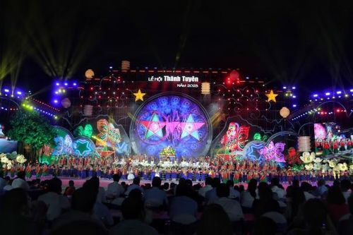 Tưng bừng khai mạc Lễ hội Thành Tuyên năm 2023