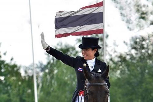 Toàn năng như công chúa Thái Lan: Đánh cầu lông ở SEA Games, đua ngựa ở Asiad