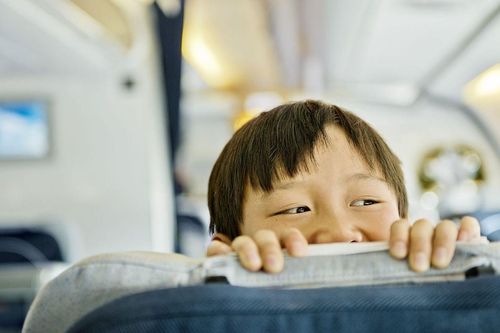 Bé trai 12 tuổi 'qua mặt' 5 lớp an ninh sân bay, lẻn lên chuyến bay quốc tế