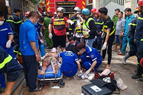 TP Hồ Chí Minh: Thông tin về sức khỏe của các nạn nhân trong vụ sập nhà 4 tầng