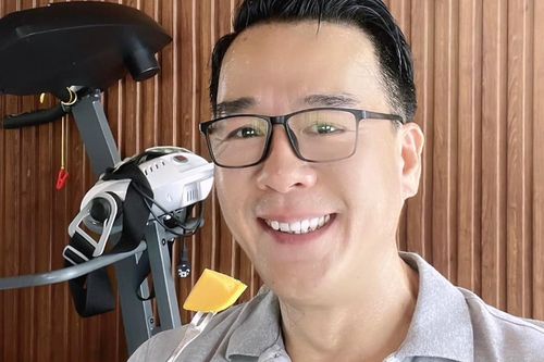 Hậu chia tay vợ, vua cá Koi Thắng Ngô chăm chỉ làm điều này để lấy lại phong độ