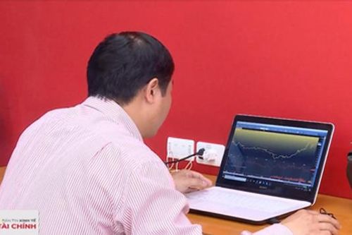 Làm sạch dữ liệu người giao dịch chứng khoán