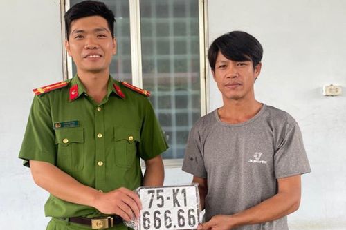 Chú ruột 'mát tay', thanh niên ở Thừa Thiên - Huế được biển số ngũ quý 666.66