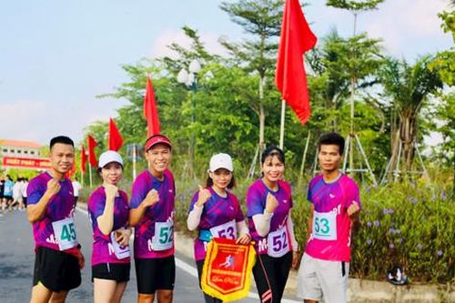 Hơn 300 vận động viên tham gia chung kết Giải chạy việt dã huyện Thạch Thất
