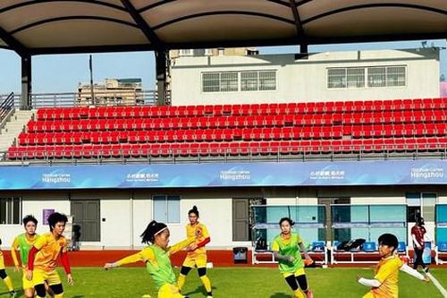 ASIAD 19: Đội tuyển nữ Việt Nam tích cực chuẩn bị cho trận đấu với Bangladesh