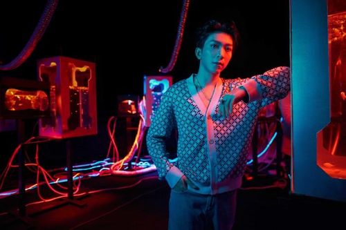 Tăng Phúc 'lột xác' ngoạn mục trong MV mới nhờ ai?