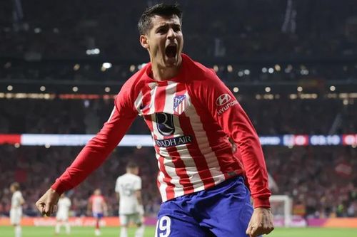 Real Madrid thảm bại trước Atletico, mất ngôi đầu bảng vào tay Barca