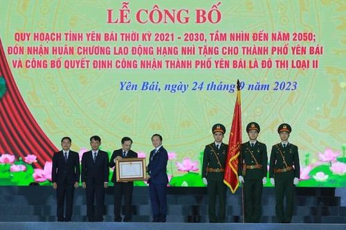Yên Bái sẽ nhanh chóng phát triển 'Xanh - Hài hòa - Bản sắc và Hạnh phúc'