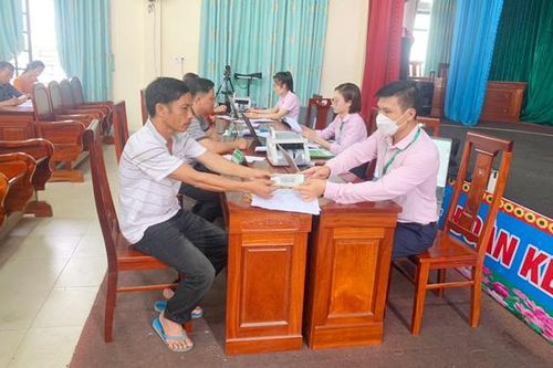 Tiếp sức cho học sinh, sinh viên nghèo huyện miền núi Hương Sơn