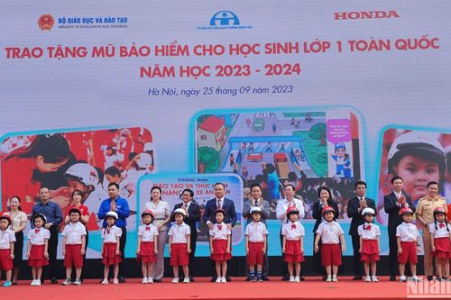 Công bố chương trình tặng 2 triệu mũ bảo hiểm cho học sinh lớp 1 toàn quốc