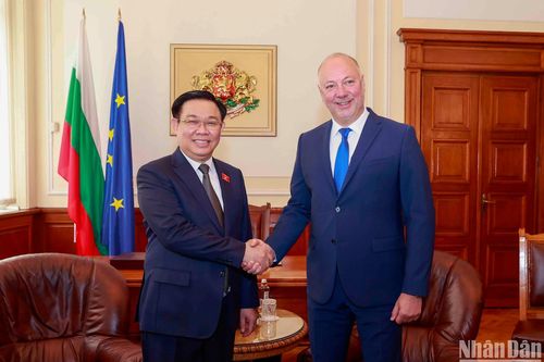 Chủ tịch Quốc hội Vương Đình Huệ hội đàm với Chủ tịch Quốc hội Bulgaria