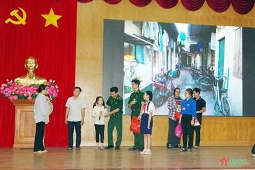Nâng cao chất lượng công tác dân vận trong Bộ đội Biên phòng TP Hồ Chí Minh