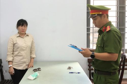 Tạm giam 'bỉ vỏ' lắm tiền án