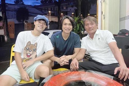 Văn Toàn trở lại thăm mái nhà xưa HAGL