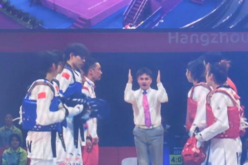 Đội taekwondo đối kháng giành HCĐ cho thể thao Việt Nam