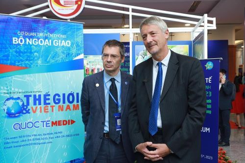 Các nhà ngoại giao Singapore, Italy và Israel chia sẻ kinh nghiệm phát triển xanh với TP. Hồ Chí Minh