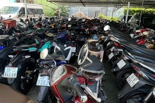 Phát hiện hơn 300 xe máy không rõ nguồn gốc tại 'kho' của các tiệm cầm đồ