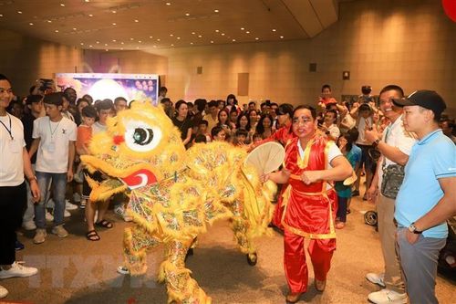 Trung Thu của người Việt ở Singapore: Nhiều hoạt động truyền thống