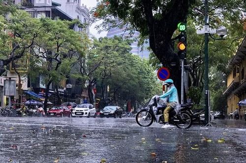 Ngành điện chủ động ứng phó với áp thấp nhiệt đới, mưa lớn
