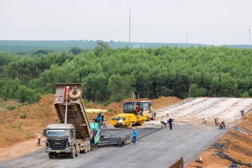 Cao tốc Cam Lộ - Vạn Ninh: Lo giải phóng mặt bằng chậm và ngập úng cục bộ