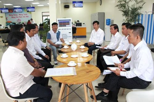 Chủ tịch UBND tỉnh Phạm Thiện Nghĩa tháo gỡ khó khăn cho người dân, doanh nghiệp làm thủ tục hành chính
