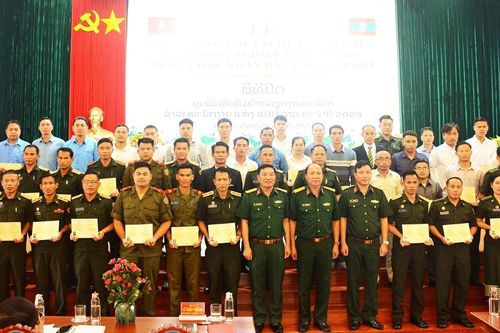 100% học viên Lào tập huấn về lĩnh vực nông nghiệp đạt khá, giỏi